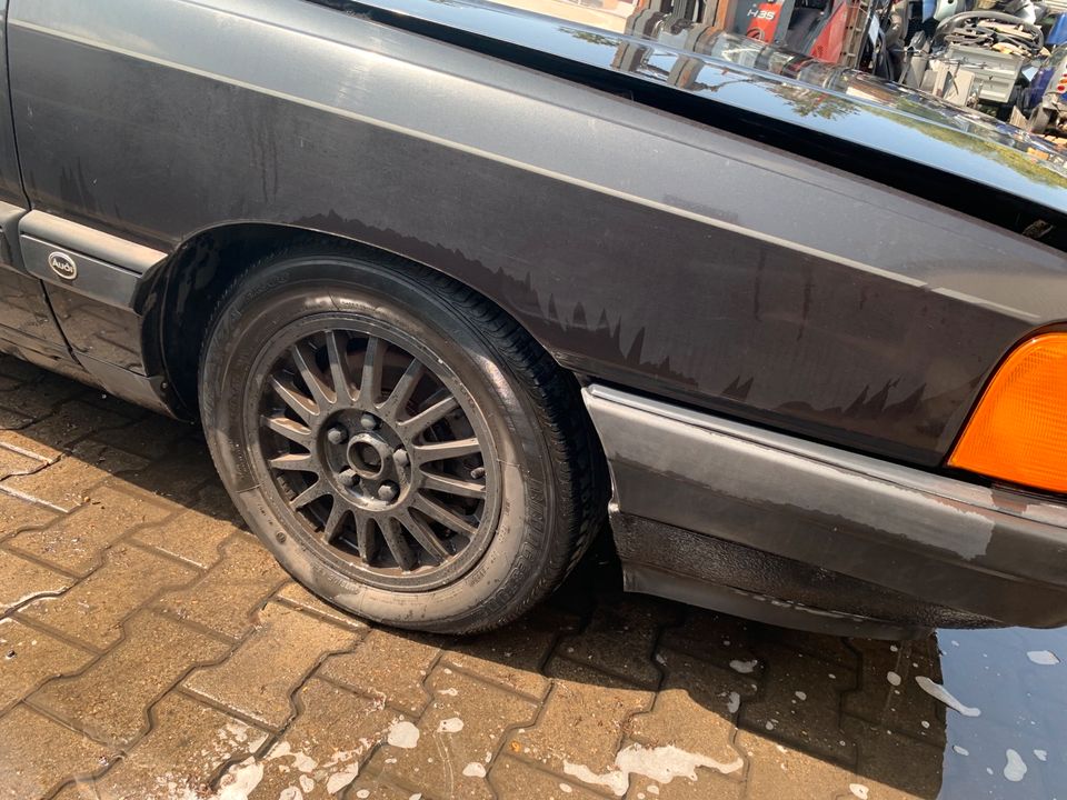 Audi 100 Typ 44 Quattro Ersatzteile KFZ  Auto TEILE Gebrauchtteil in Köln Vogelsang