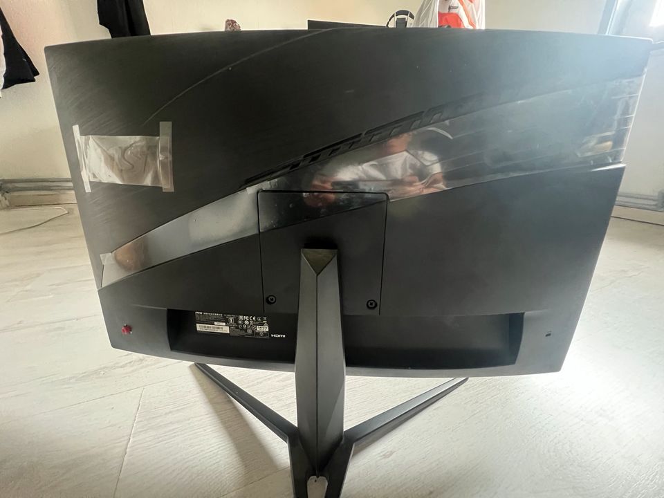 Monitor MSI 27Zoll 1Ms Curved 144hz in Salzgitter