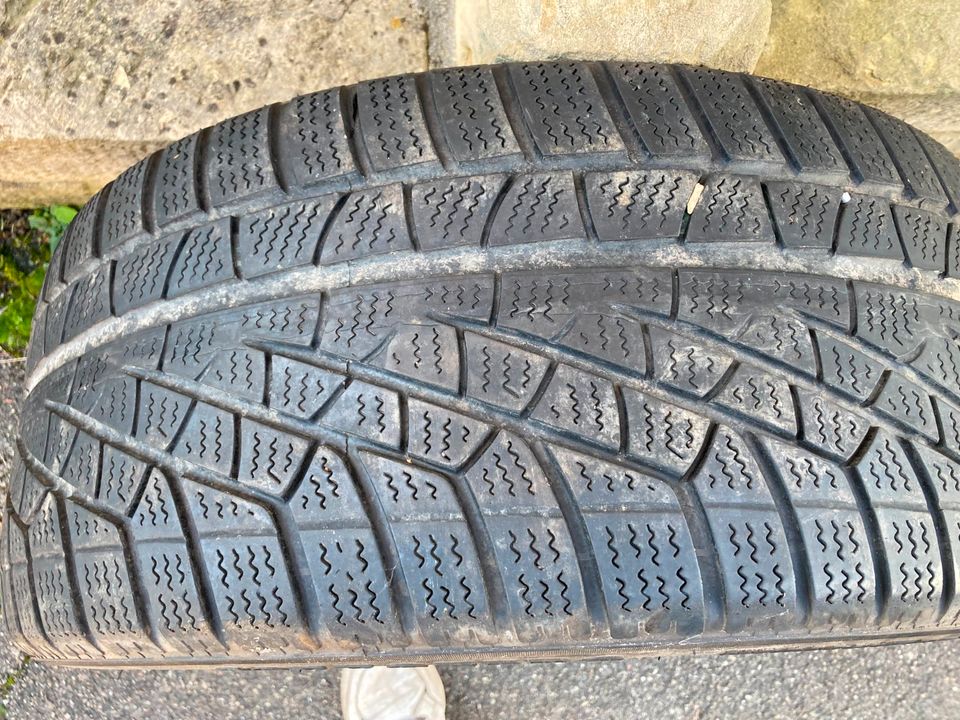 1 x Reifen Winterreifen 245 45 18 100 V Pirelli Sottozero 240 in Holzgerlingen