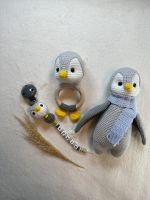 Amigurumi◆Pinguin◆ Personalisierte Schnullerkette◆Rassel Nordrhein-Westfalen - Niederzier Vorschau