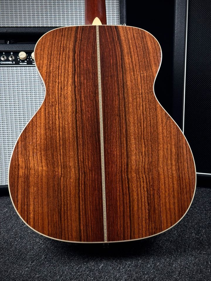 2009 Martin 000 Eric Clapton Natural in Kiefersfelden