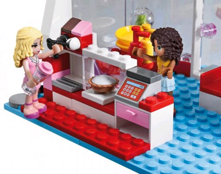 Lego Friends Café 3061 in Worbis