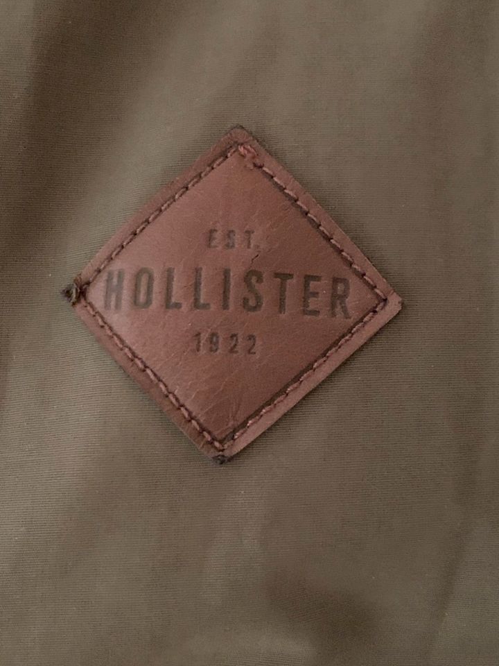 Hollister Winterjacke XL in Berlin