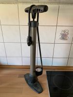 Luftpumpe Reifenpumpe Fahrradpumpe mit Anzeige Sachsen - Freiberg Vorschau