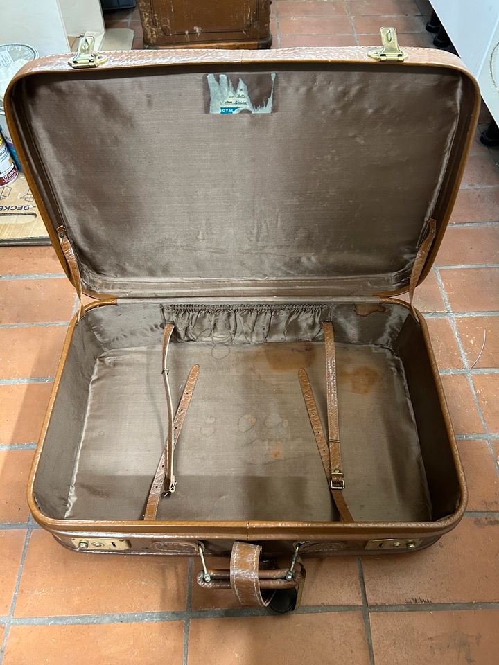 Alter Koffer antik Retro in Köln