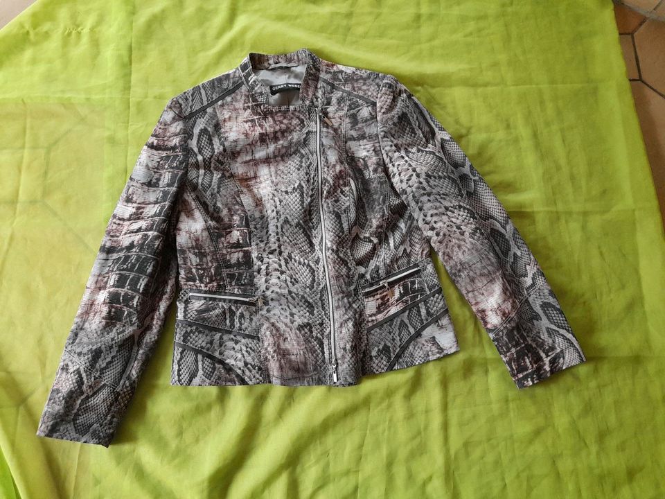 Jacke gerry weber 40,Innenfutter, schöne Musterung in Pfaffing