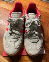 Adidas Sneaker Gr. 40 2/3 Hessen - Frankenberg (Eder) Vorschau