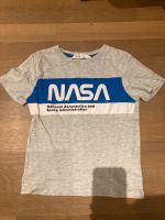 ☀️ t-Shirt NASA H&M 110/116 grau blau Hessen - Dreieich Vorschau