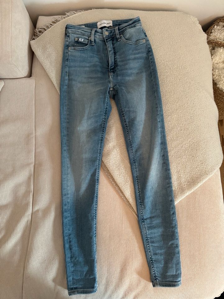 Calvin Klein Jeans in Dörentrup