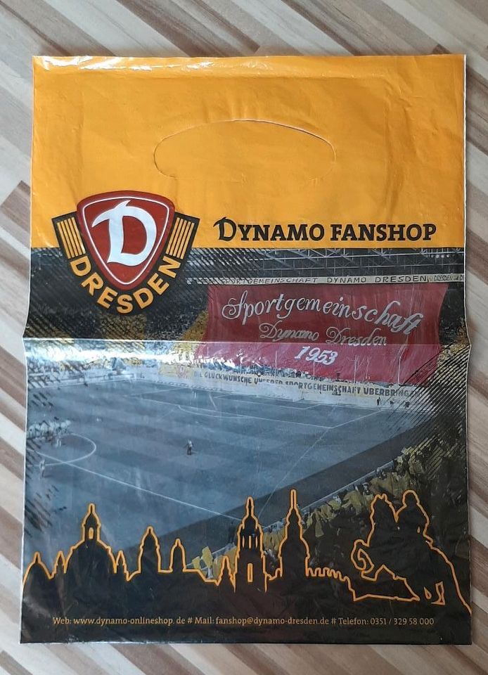 Dynamo Dresden 2 Autogrammkarten Saison 2015/16 Plus Zugabe in Bautzen