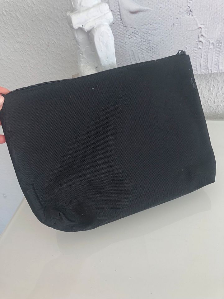 Chanel Beauty Bag Kosmetiktasche Tasche schwarz in Oldendorf (Holstein)