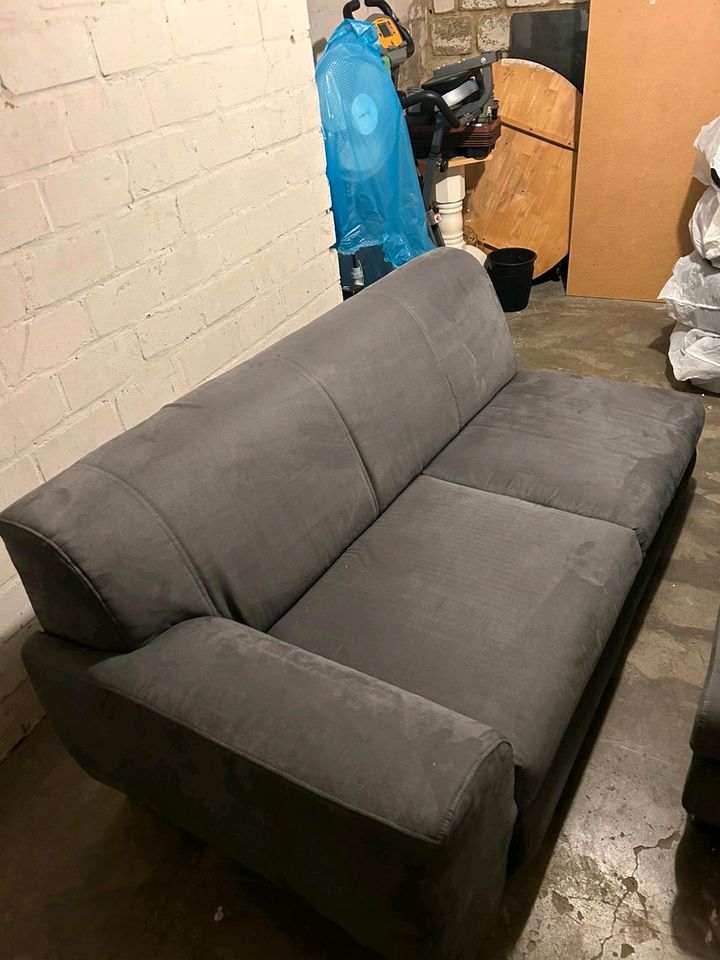 Graue Velourleder Couch 163×75cm in Krefeld