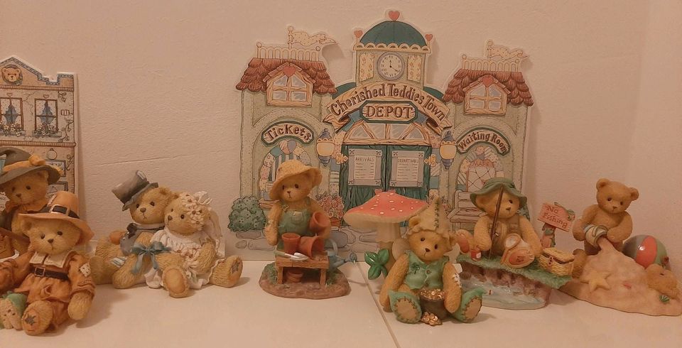 Cherished Teddies Zertifikaten große Sammlung in Hamburg