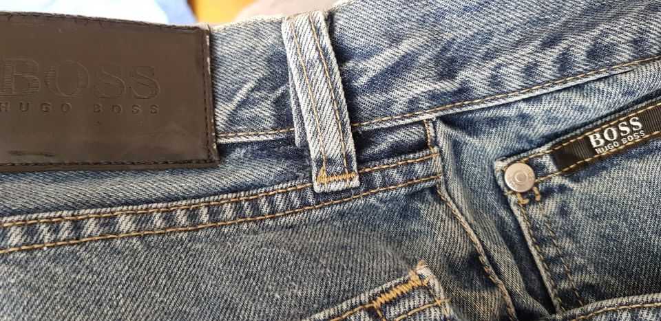 Jeans Hugo Boss gr. 34/32 gebraucht in Flensburg