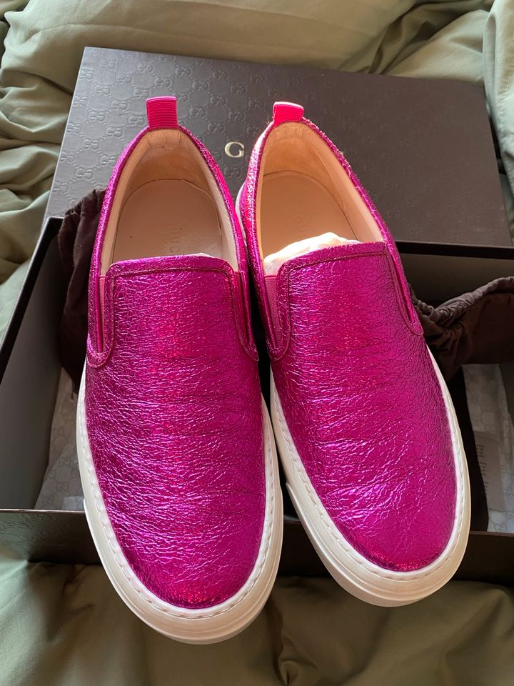 Gucci Slip On metallic pink in Leipzig