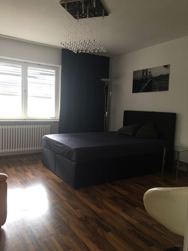 2 Zimmer Wohnung in der City 2min Helios Klinik/ Balkon in Pforzheim