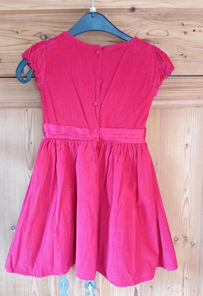 Kleid Sommer Fest Schulanfang Einschulung Babycord Gr. 122 in Lugau