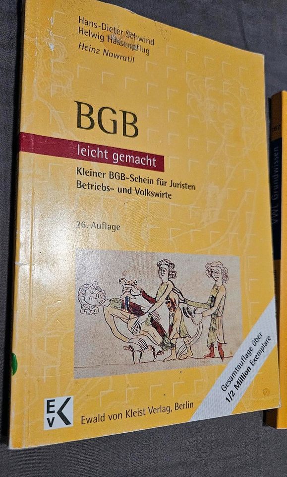 Studium Bücher VWL Statistik BGB Wirtschaftsmathematik Set in Mannheim