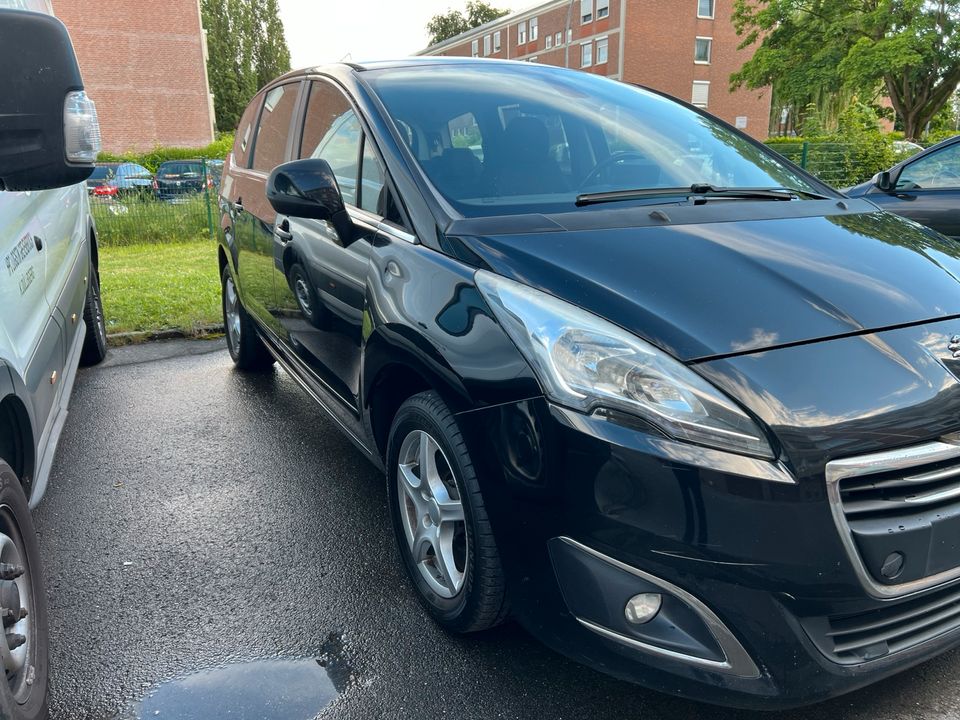 Peugeot 5008 2.0 Hdi 7 Sitzer TÜV 07/24.BITTE BESCHREIBUNG LESEN! in Grevenbroich