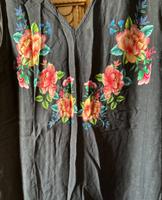 Latzhose Hose ärmellos schwarz mit Blumen Clockhouse Gr. 42 Bayern - Kempten Vorschau