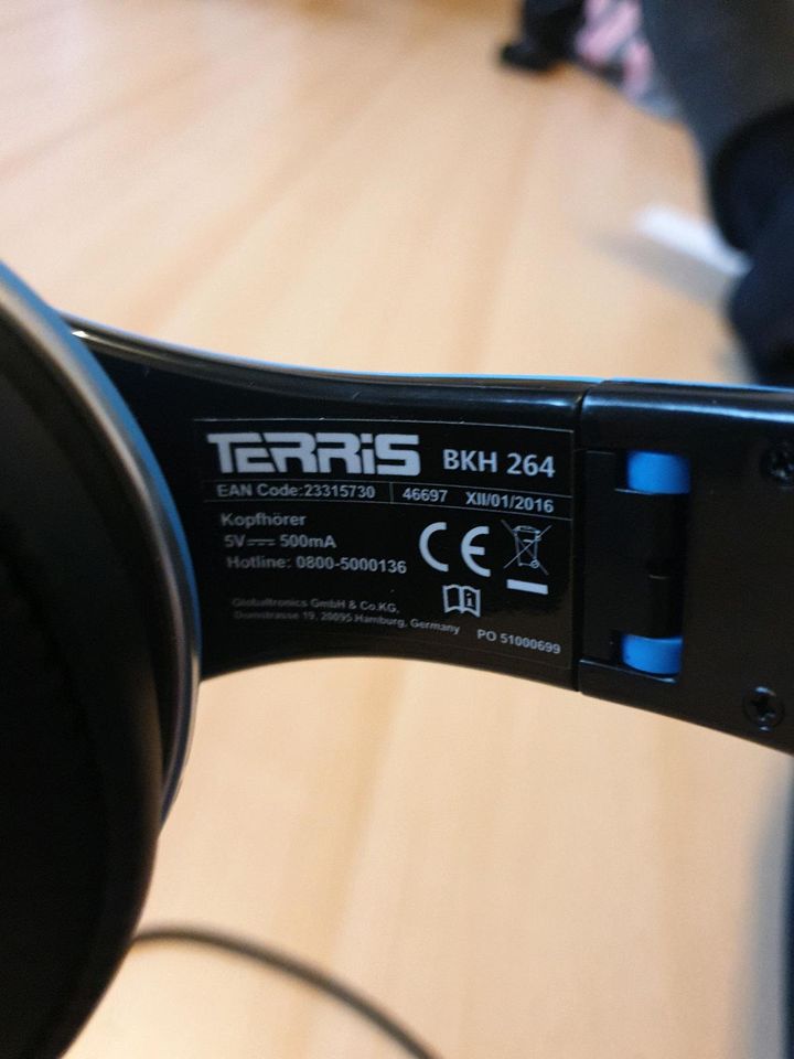 Terris BKH 264 Bluetooth Kopfhörer mit Ladekabel in Hessen -  Wald-Michelbach | Lautsprecher & Kopfhörer gebraucht kaufen | eBay  Kleinanzeigen ist jetzt Kleinanzeigen