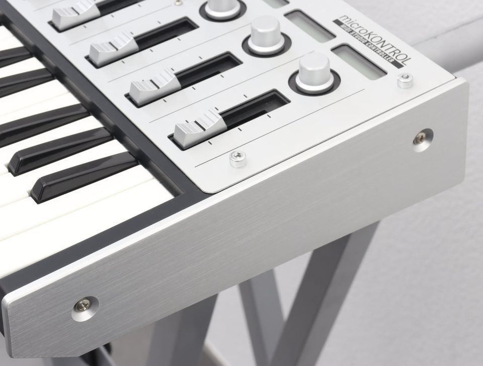 Korg micro Kontrol - Midi Controller + 1 Jahr Gewährleistung in Möhnesee