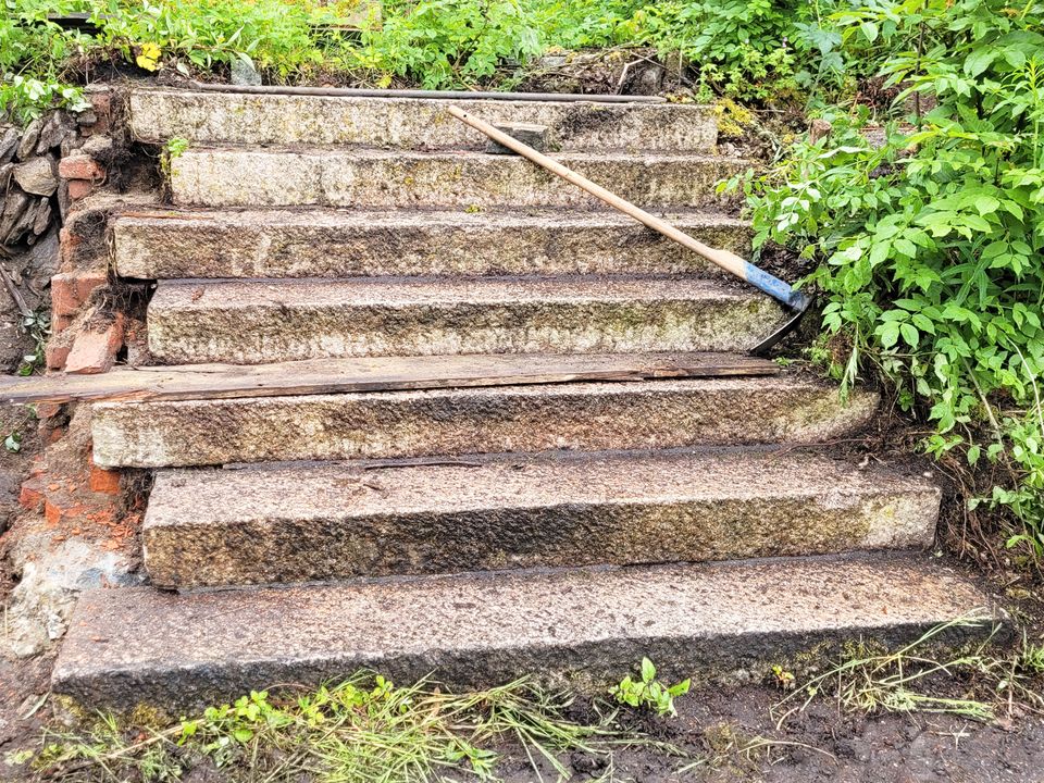 8x alte 2m Granit Treppensteine Natursteintreppe Denkmalschutz in Grünhain-Beierfeld 