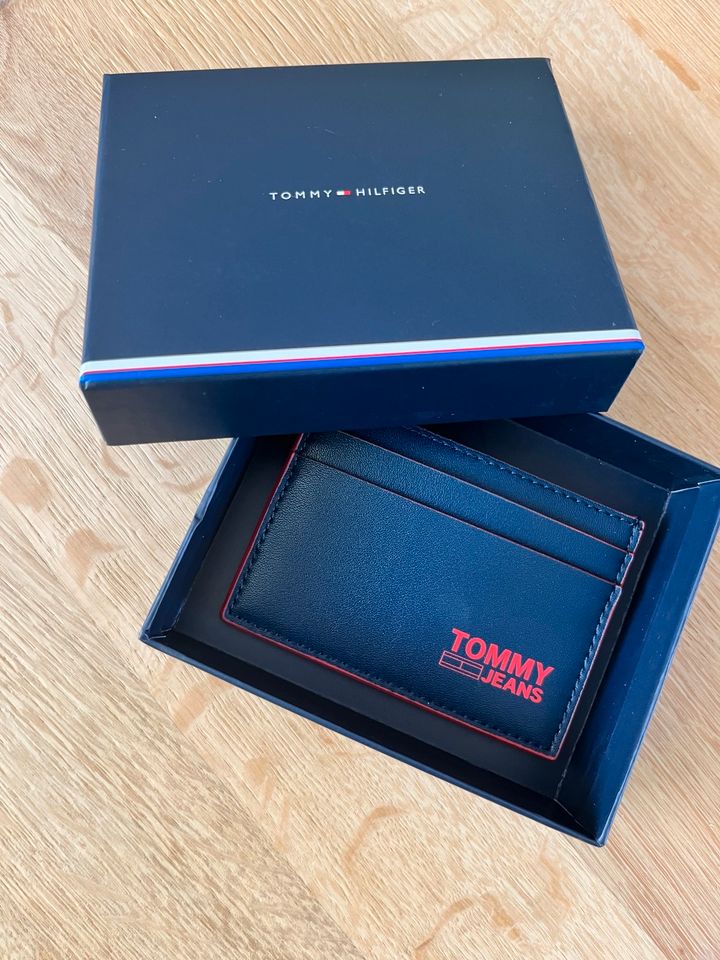 *NEU* Tommy Hilfiger - Tommy Jeans Kartenetui/Portemonnaie in Bischofsgrün