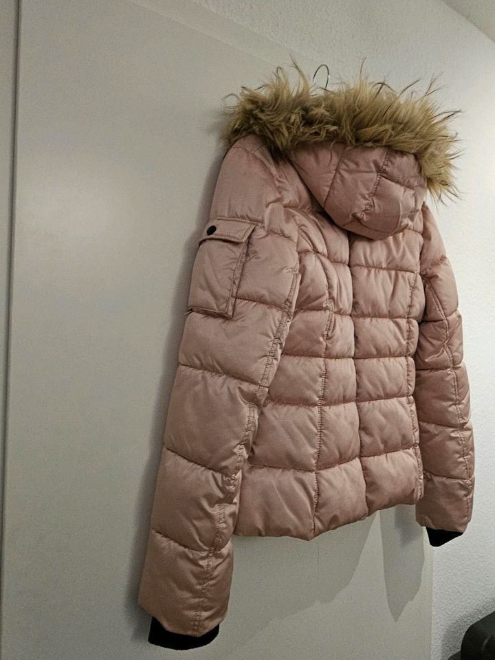 Winterjacke rose/altrosa mit Mütze und Fellrand, Gr. 170 H&M in Nürtingen