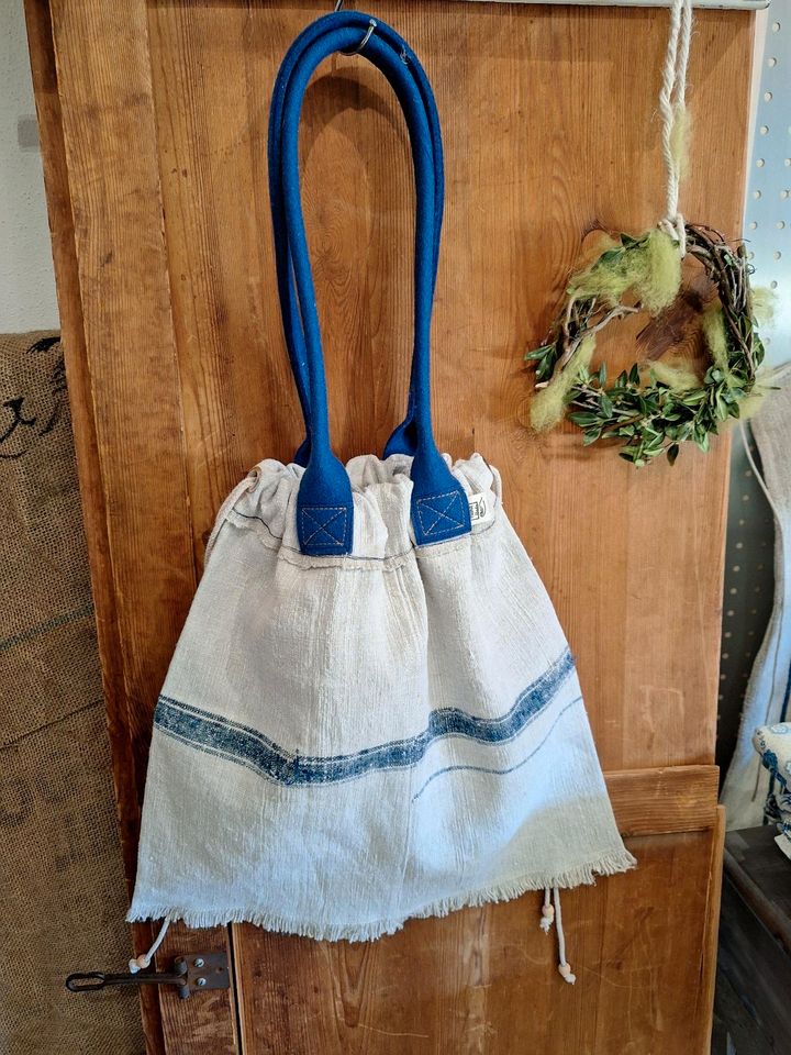 Handmade- Upcyling -Leinen-Tasche aus uralten Sack in Frensdorf