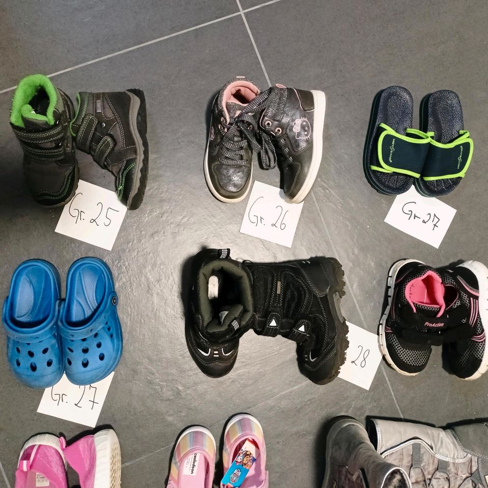 Kinderschuhe Gr 25-36 ab 2€ in Schwabach