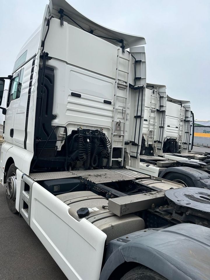 MAN TGX 18.500 XXL-INTARDER-2 Tanks-ACC-Navi in Wuppertal