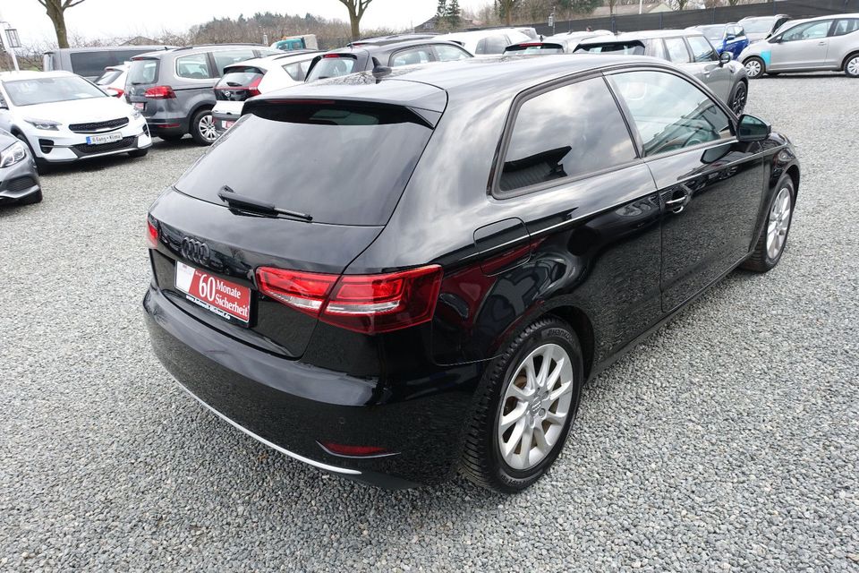 Audi A3 sport 2.0TDI 150PS KLIMAAUT SITZH NAV ACC XEN in Beckdorf