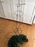 Weihnachtsbaum Metall mit künstl. Tannengrün und 2x Lichterketten Nordrhein-Westfalen - Paderborn Vorschau