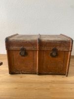 alte antike Truhe groß couchtisch Koffer vintage retro Holz box Rheinland-Pfalz - Trier Vorschau