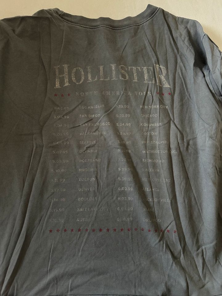 Hollister T-Shirt in Kamp-Lintfort