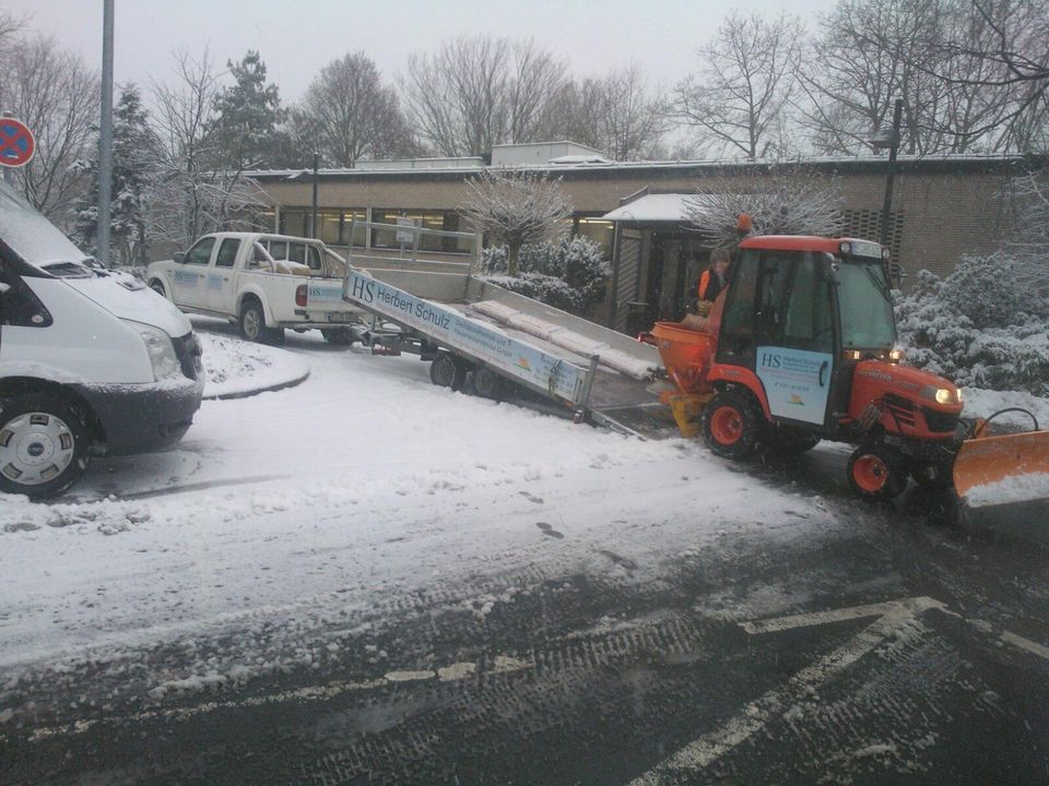 Winterdienst / Räumdienst / Schneebeseitigung / in Essen Werden in Essen