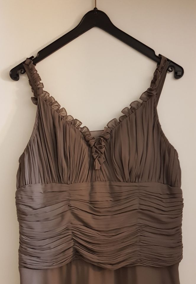 Abendkleid / Cocktailkleid / Abiballkleid - Größe 36 - taupe in Dortmund