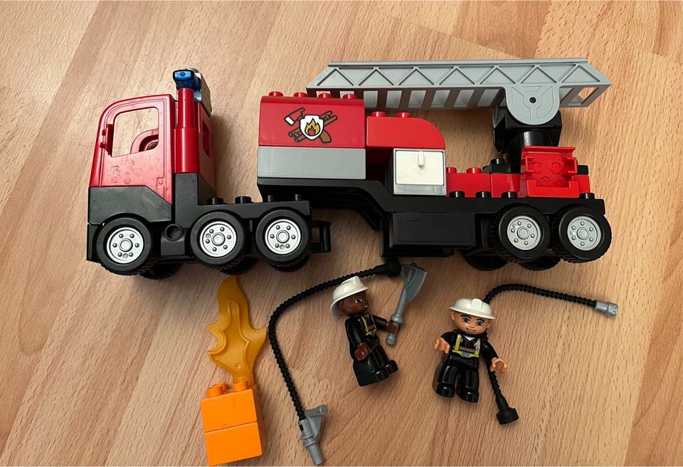 Lego Duplo 4977 Feuerwehrauto. in Leipzig