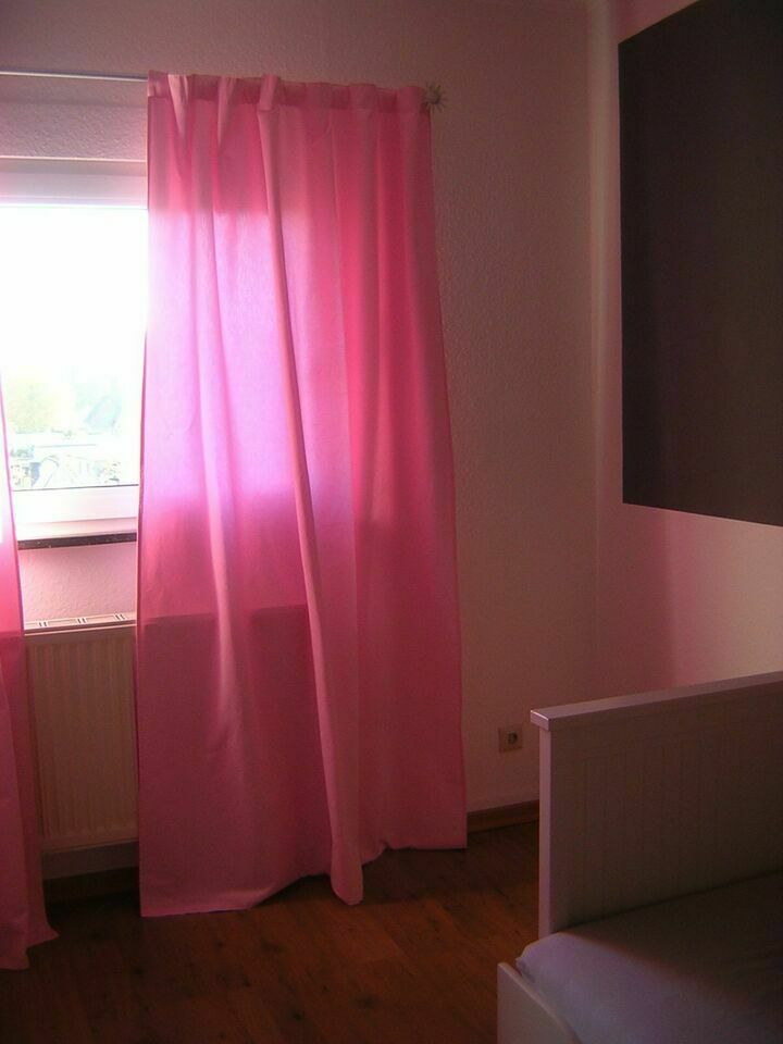 Rosa Vorhänge Vorhang Schlaufenschals Gardinen Kinderzimmer in  Nordrhein-Westfalen - Kerpen | Heimtextilien gebraucht kaufen | eBay  Kleinanzeigen ist jetzt Kleinanzeigen