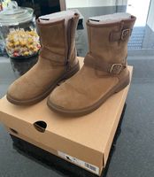 Ugg Stiefel (Winterschuhe) Gr. 33,5 braun Nordrhein-Westfalen - Bergheim Vorschau