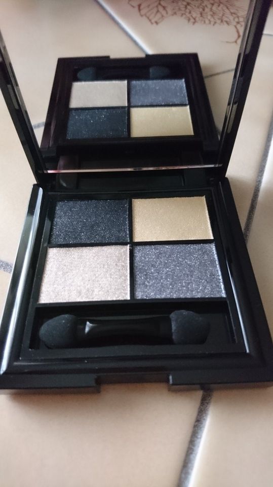 Bloss Eyeshadow Pallete Lidschatten Bloss In Glitter in Treuenbrietzen