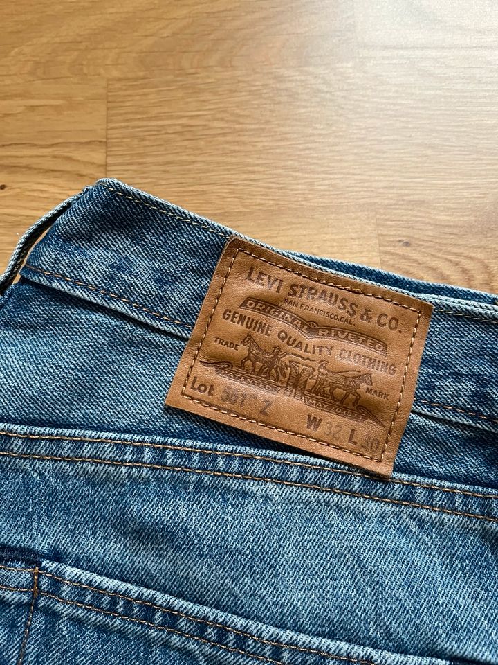 Levi’s 551Z Jeans, blau, used look in Köln