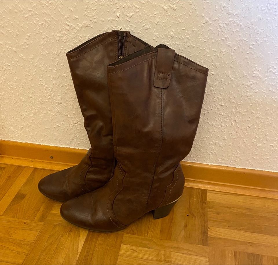 Marco Tozzi Stiefel in Schrecksbach