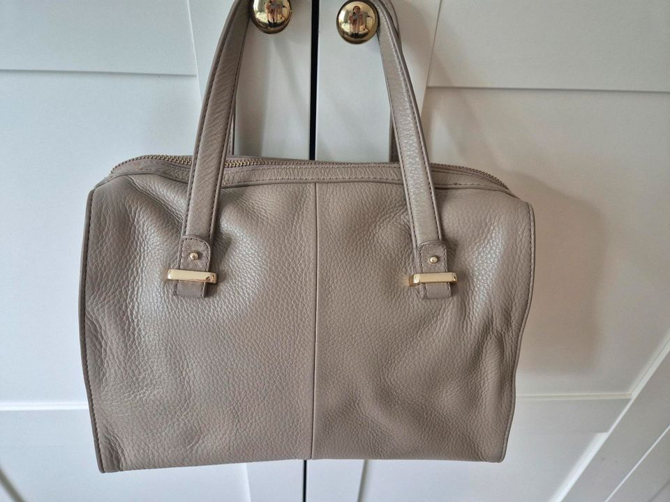 Original TOMMY HILFIGER Tasche in nude Echtleder in Taufkirchen München