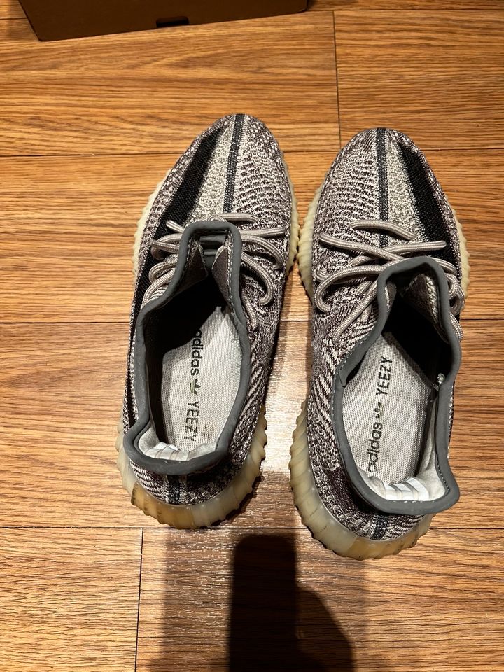 Adidas Yeezy 350 V Zyon 431/3 in Hamburg