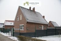 *** Zur Zeit gut vermietetes Ein-bzw. Zweifamilienhaus in schöner Kanallage von Papenburg - Obenende / teilrenoviert !!! Bebauung in 2. Reihe möglicherweise gegeben !!  KP.: 244.000,- € zzgl. 3,57... Niedersachsen - Papenburg Vorschau