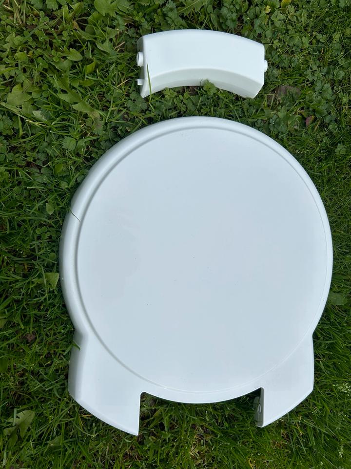 Neuer, unbenutzter Thetford Wohnmobil Toilettendeckel  -  WC C250 in Groß-Zimmern