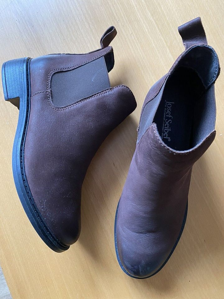 Josef Seibel Damenschuhe 38 Stiefeletten Chelsea neu, ungetragen in Mettlach