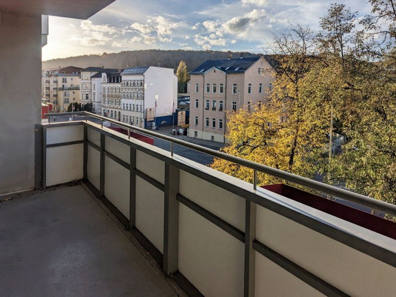 Moderne Wohnung im Stadtzentrum! Bad mit Dusche // Aufzug // Westbalkon! in Gera